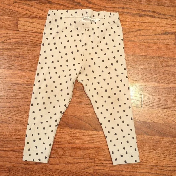 H&M toddler pajama set 18M - Picture 6 of 7